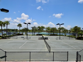 Verona Walk Tennis Courts